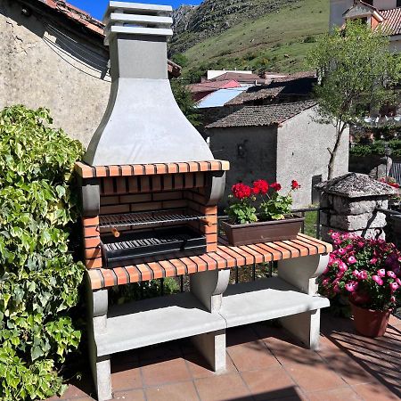 El Hayedo De Argovejo Villa Bagian luar foto